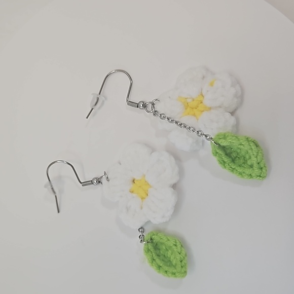 Hand Crafted Hand Knit Chrochet Dainty Daisy Dangling Earrings with fish hooks - Picture 7 of 17
